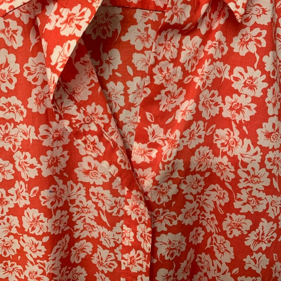 Jones New York Long Sleeve Med. Coral/flower print - Picture 3 of 3